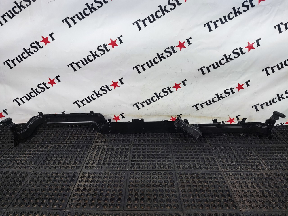 Кронштейн панели салона 2020г.