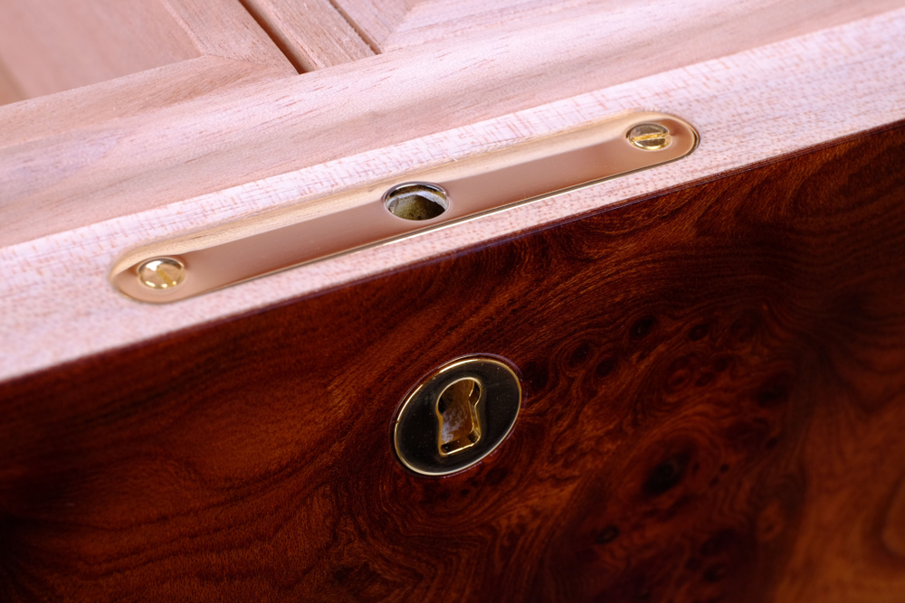 Хьюмидор Gentili Natura Morta на 200 сигар (инкрустация "Натюрморт")