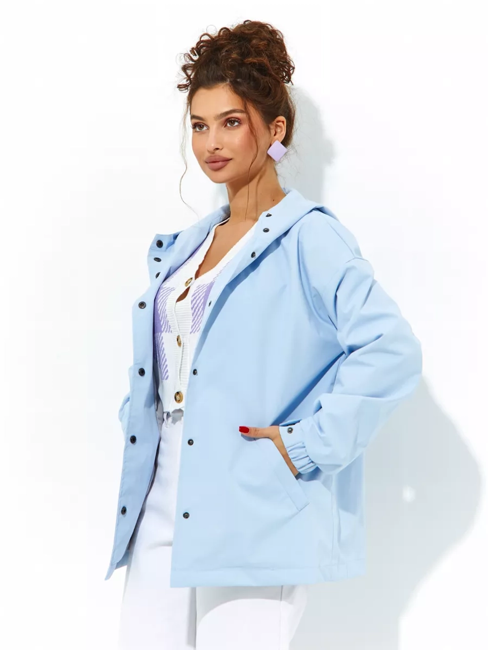 Ветровка осенняя с капюшоном