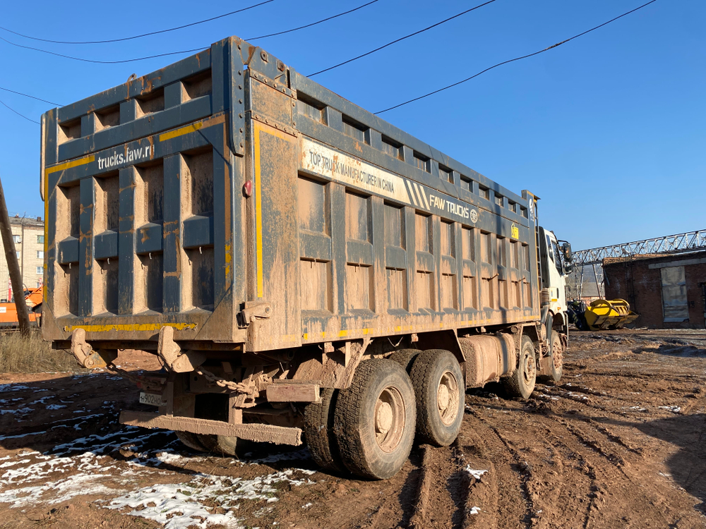 FAW J6 8x4 Самосвал СА3310Р66K24T4E5 (Дизельный, 11,1 л, 420 л.с., МТ)