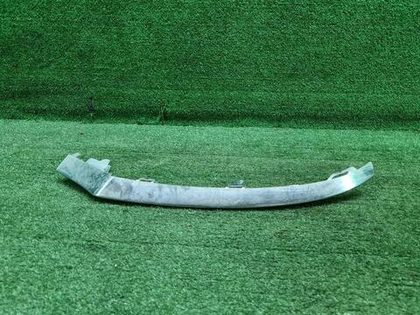 Молдинг бампера RH Mercedes C w205 (14-18) AMG