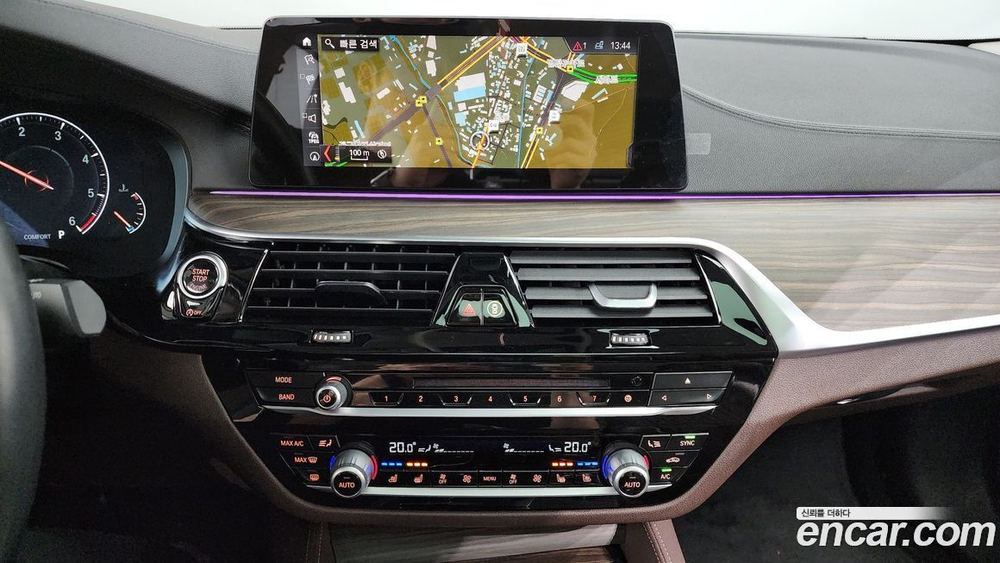 BMW 5 Series (G30) 520d Luxury Plus (08.2019)