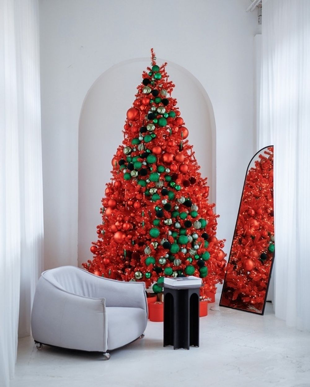 Искусственная красная елка «Огненная» (пвх) 210 см / 2.1 м