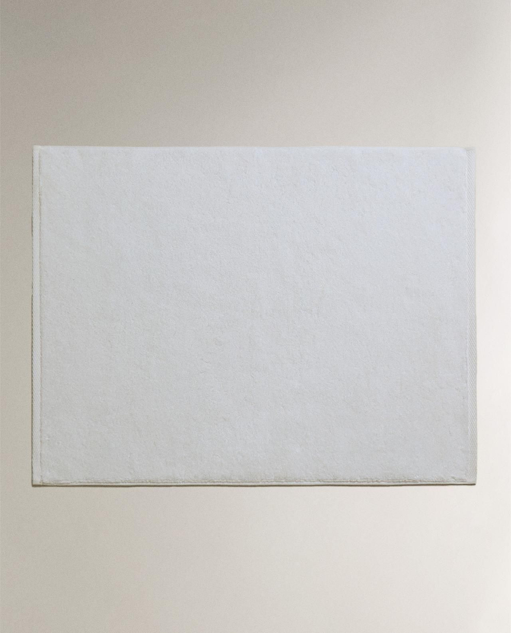 Zara Home - Очень мягкий нескользящий коврик для ванной, белый, 80x120 см