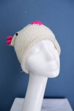 Шапка вязаная с мордочкой