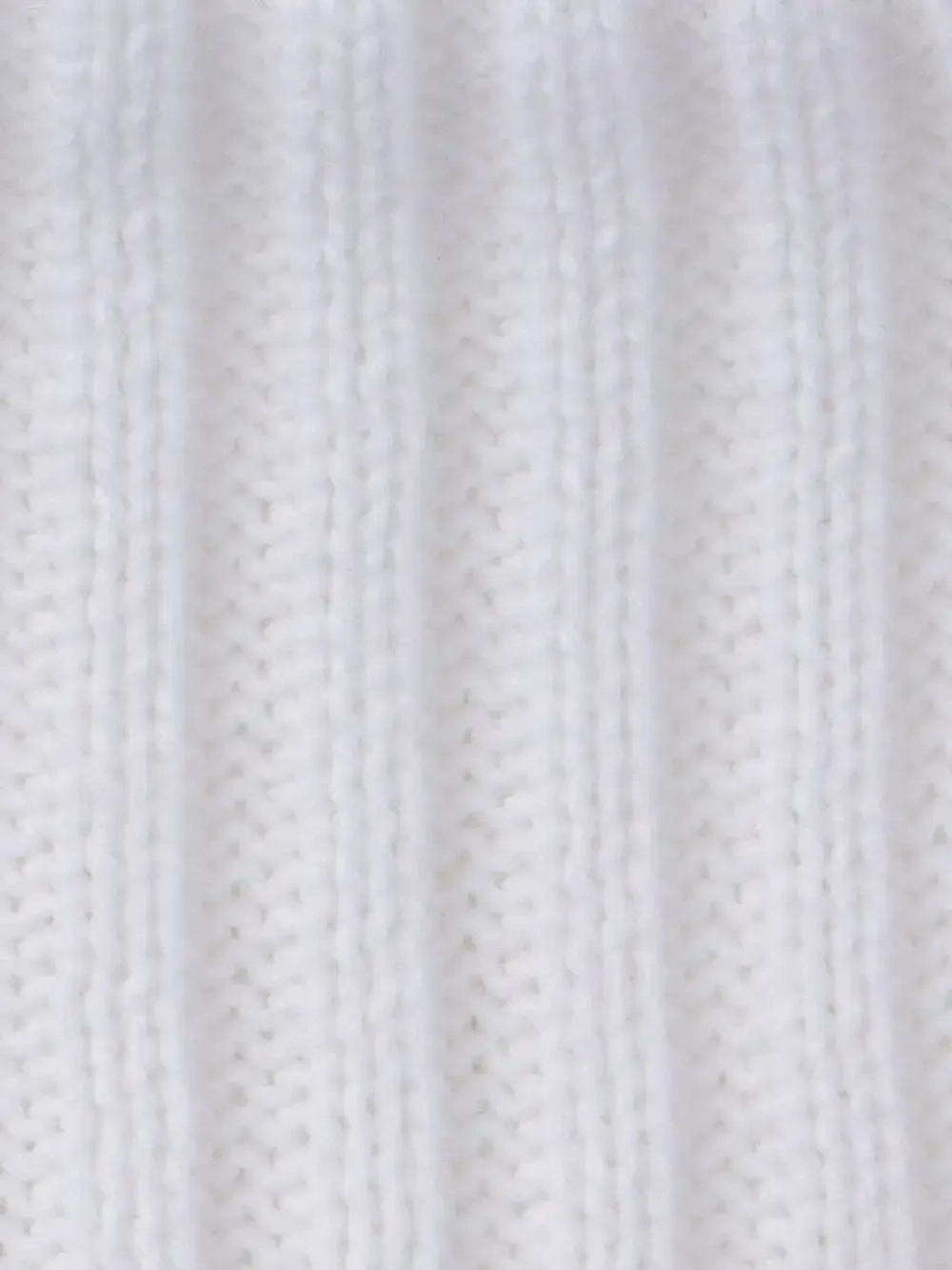 Шапка для девочки осенняя вязаная и снуд