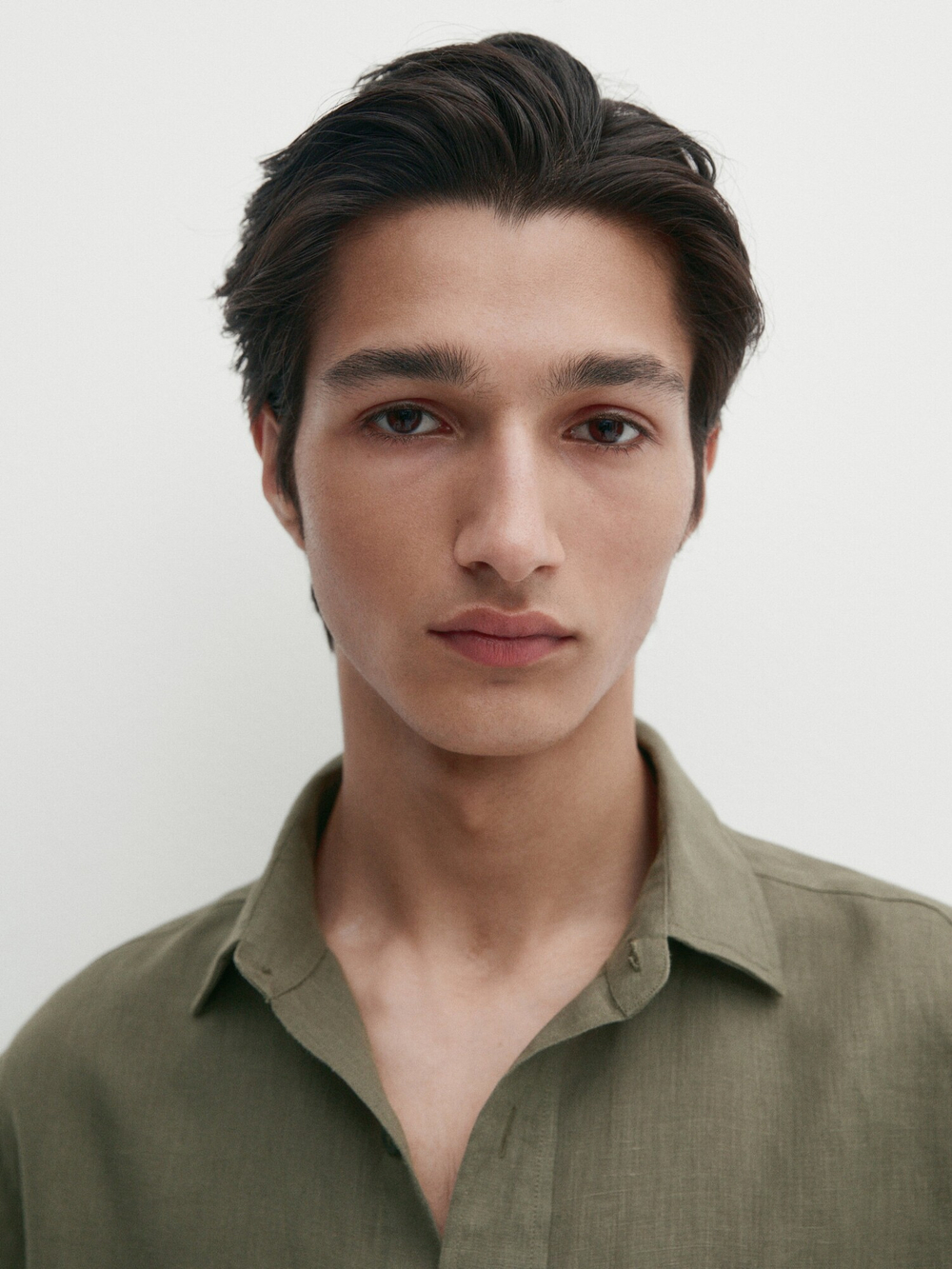 Massimo Dutti Рубашка классического кроя из 100% льна, зеленый