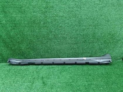 Накладка порога левая BMW M3 G80 (2020-н.в.)