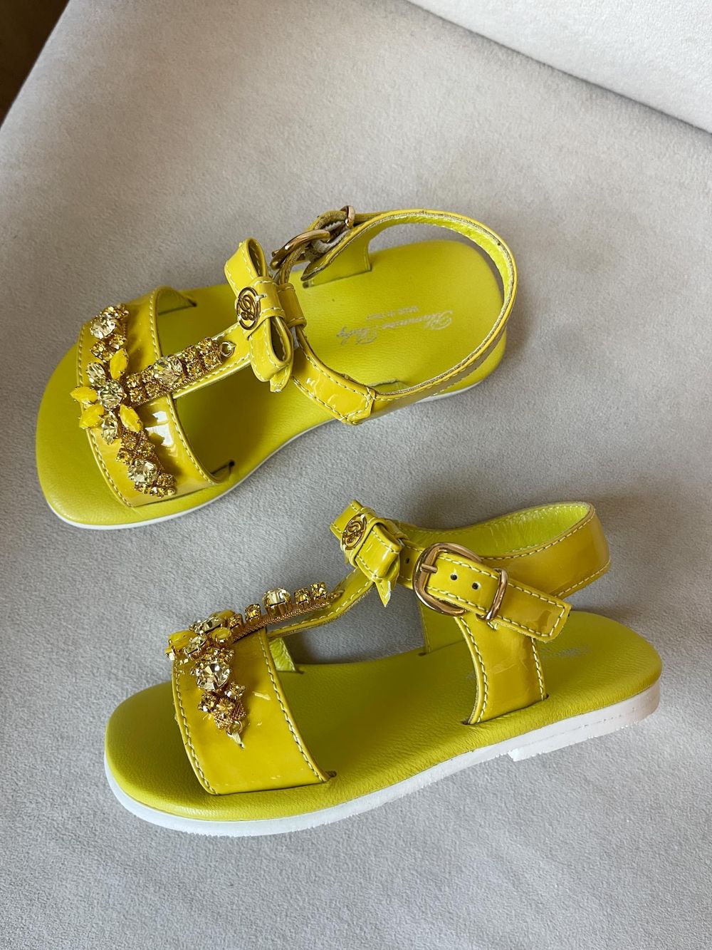 Новые сандалии Miss Blumarine, 25,5