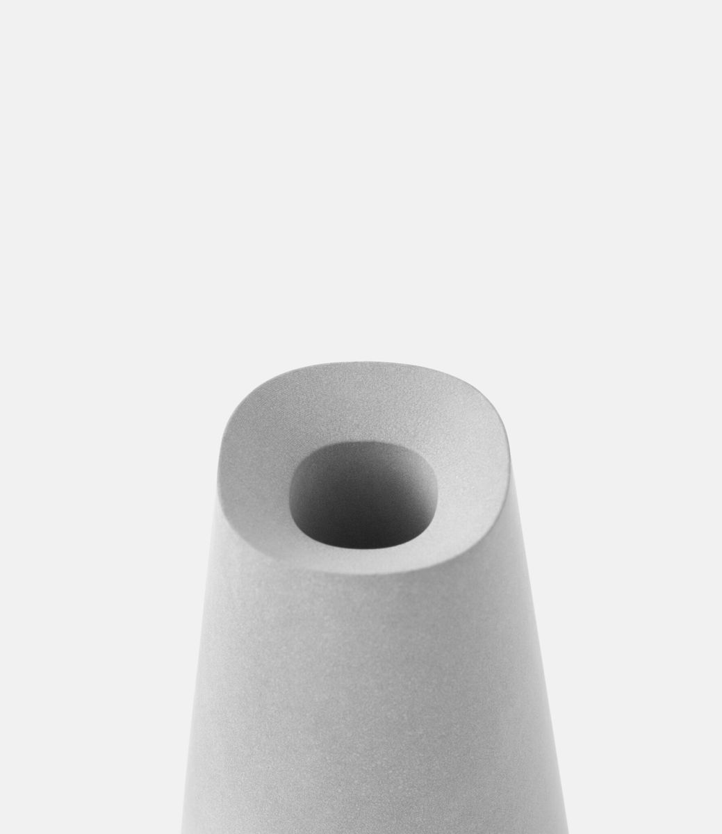 22 Studio Superellipse Small — ваза из бетона