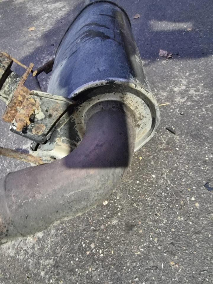 Глушитель Infiniti QX56 QX80 (2010-2017)