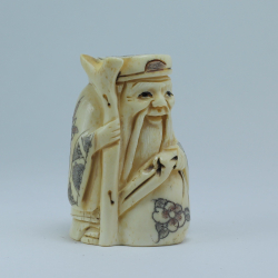 Нэцкэ Дзюродзин с посохом и мешком риса