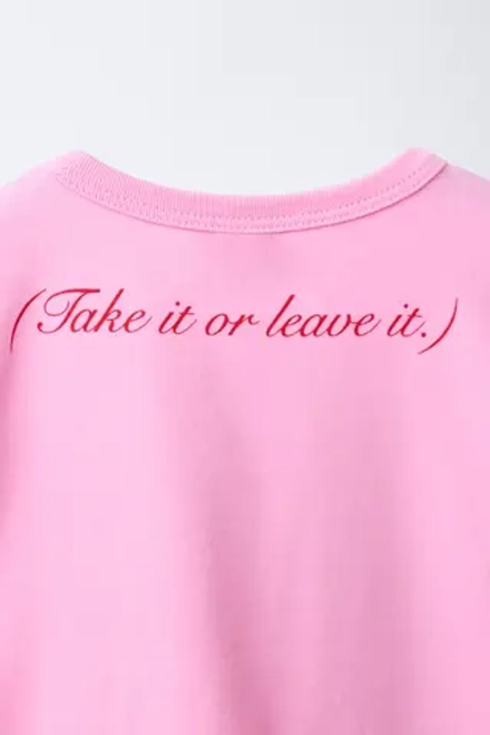 ZARA ФУТБОЛКА С ПРИНТОМ TEAM SIX SEVEN, НЕОНОВЫЙ РОЗОВЫЙ