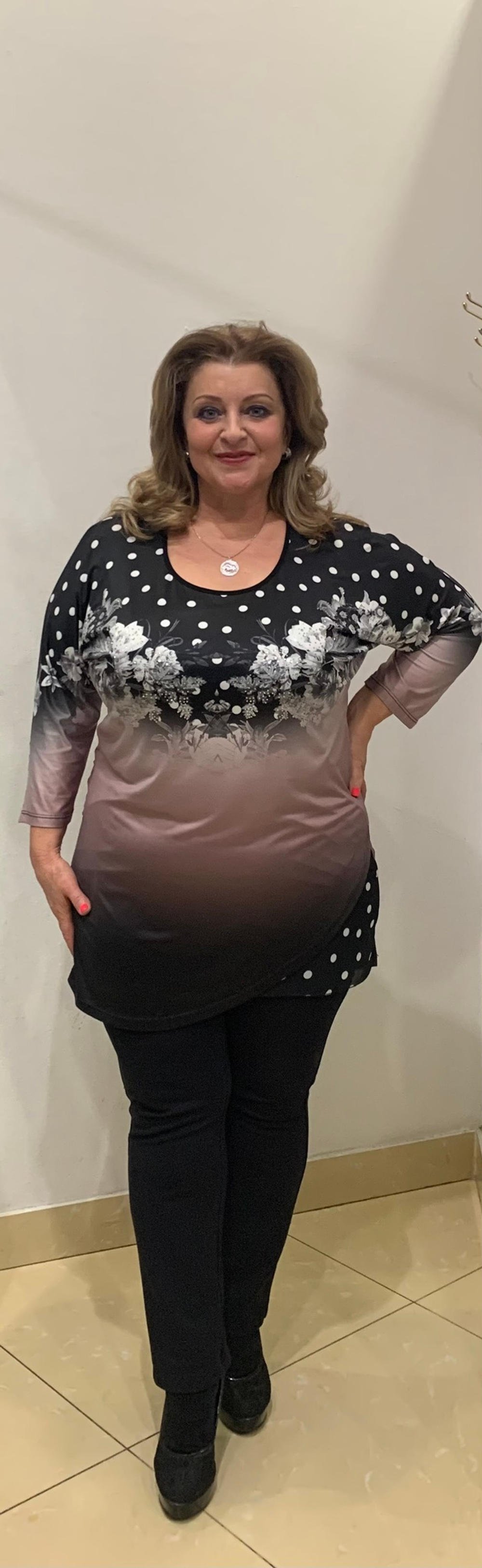 Тонкая туника с пудровым цветочным принтом