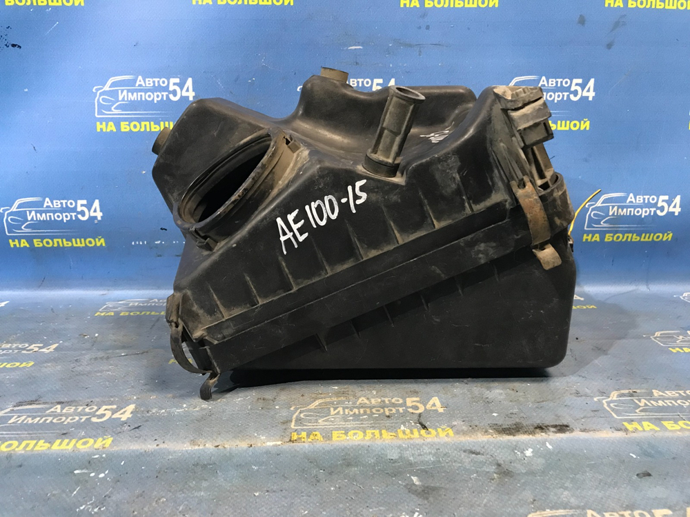 Корпус воздушного фильтра TOYOTA SPRINTER 1992