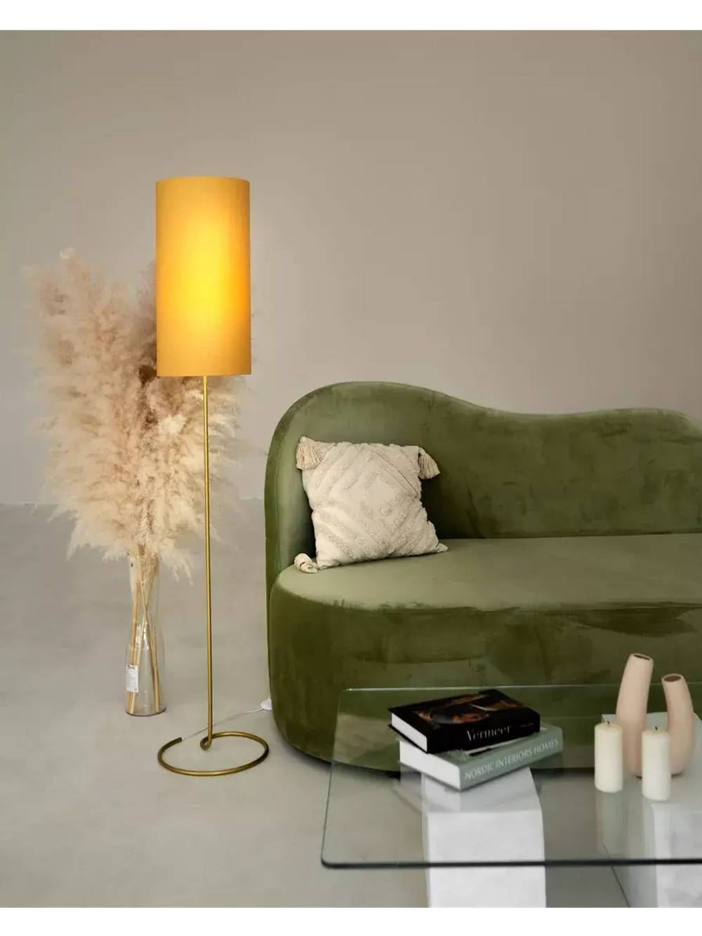 Торшер напольный с абажуром в гостиную современный