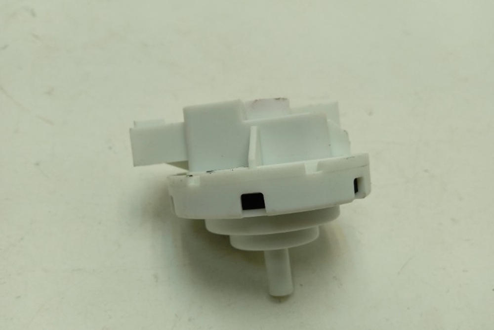 WMS67106AWD2 кт142 Датчик уровня воды для стиральной машины Leran 2141451 б/у