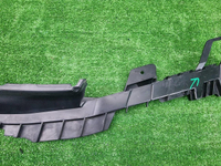 Абсорбер переднего бампера BMW 7er G70 (2022-н.в.)