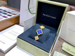 VCA Sweet Alhambra Watch