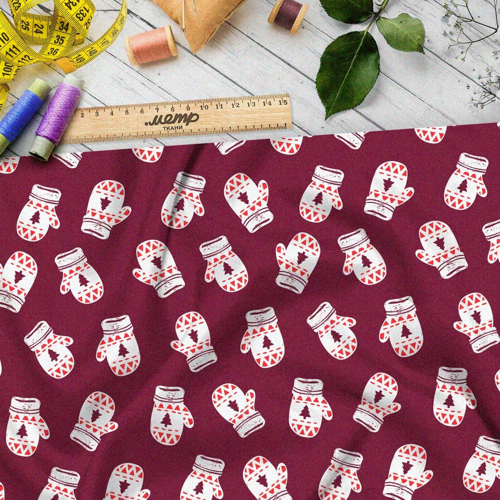 Ткань атлас белые варежки на бордовом фоне