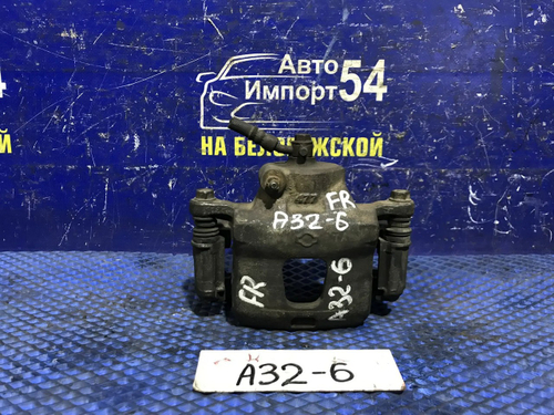 Суппорт тормозной передний правый NISSAN CEFIRO 1994