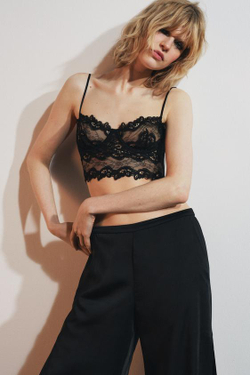 ZARA АТЛАСНЫЕ БРЮКИ С РАЗРЕЗАМИ И КРУЖЕВОМ, ЧЕРНЫЙ