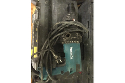 Перфоратор Makita HR2470