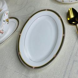 Lenardi 145-387 Овальное блюдо 23см КАССИОПЕЯ в под.уп.(х30)Костяной фарфор