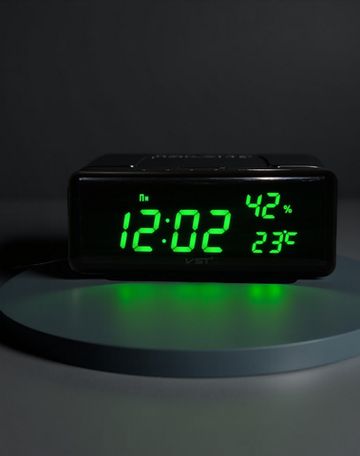 Часы VST-762S C`/%,USB питание, черный.