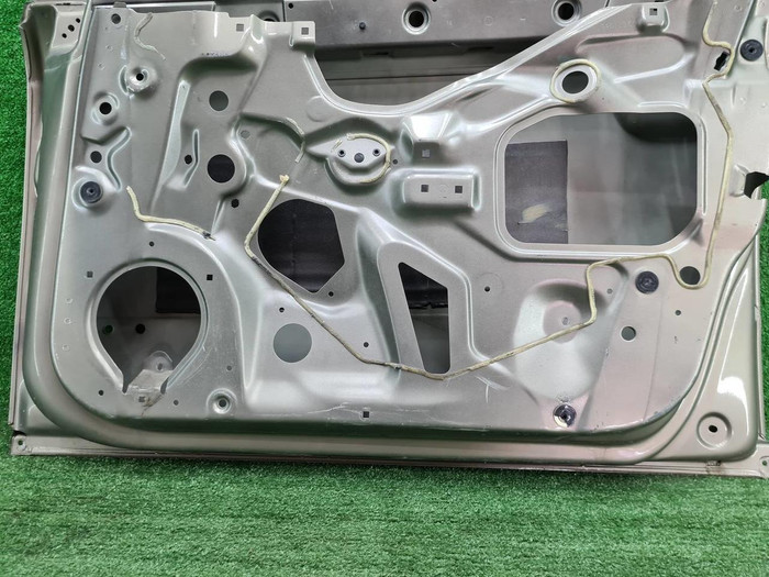 Дверь передняя правая Audi A4 B7 (2004-2009)