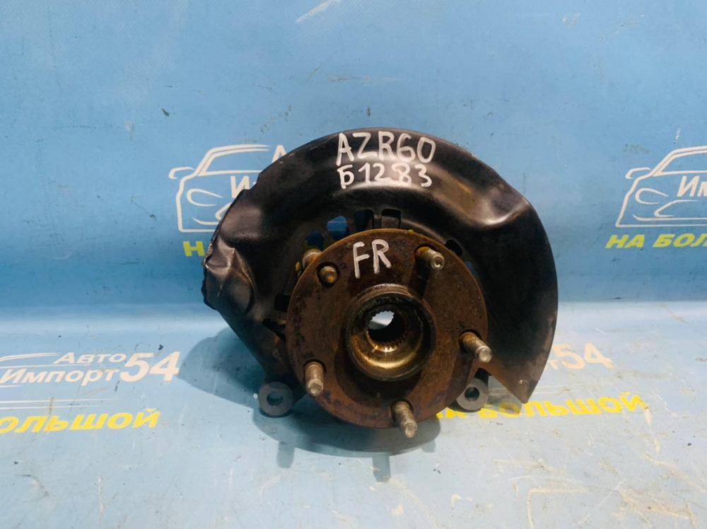 Ступица передняя правая TOYOTA NOAH 2001-2007