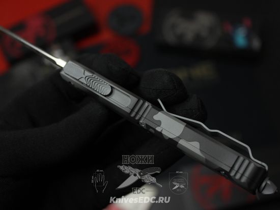 Фронтальный нож Microtech Ultratech Urban Camo S/E 121-2UCS с клинком из стали Böhler M390