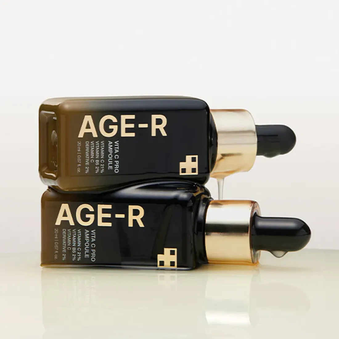 Осветляющая ампула с 21% витамином C medicube AGE-R Vita C Pro Ampoule