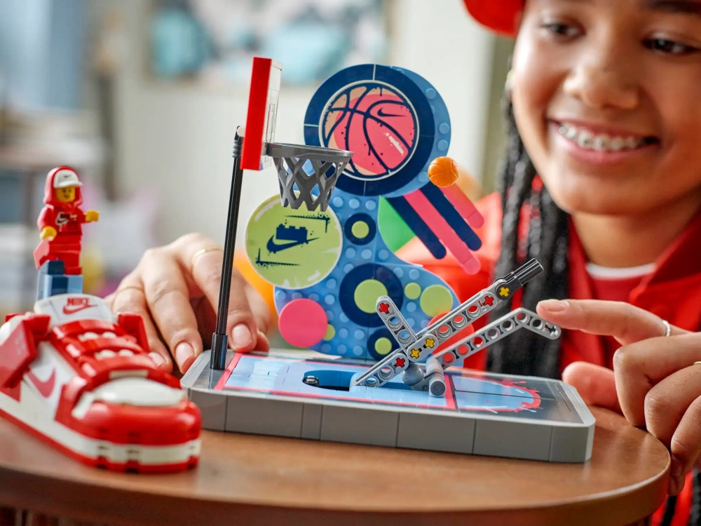 Конструктор LEGO 43021 Nike Данк Трикшот