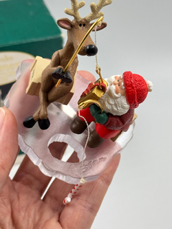 Ёлочное украшение Санта Клаус и олень, Hallmark