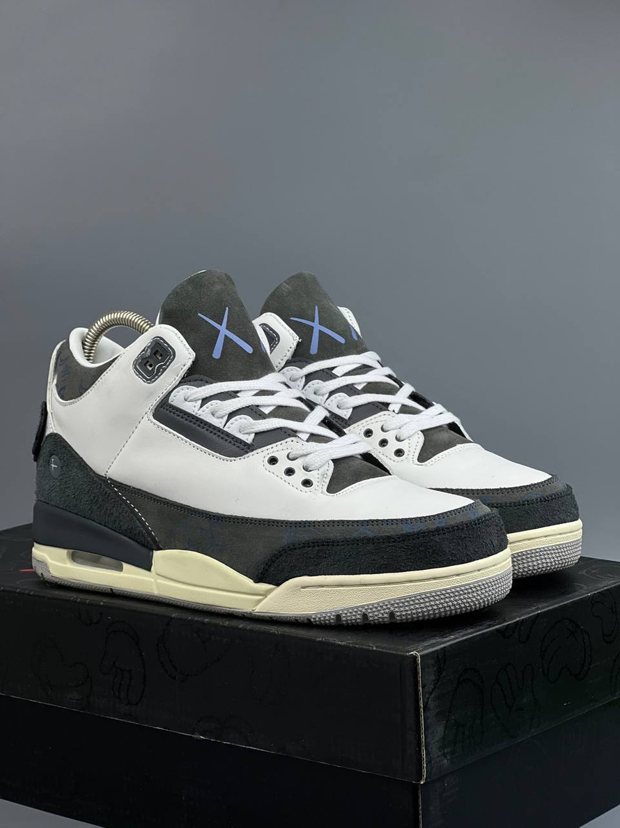 Кроссовки Nike AirJordan 3 Kaws #409 (бел.)