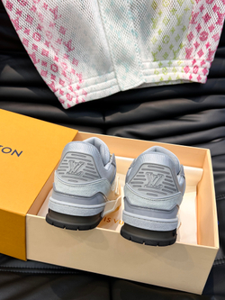 Louis Vuitton Trainer Sneaker