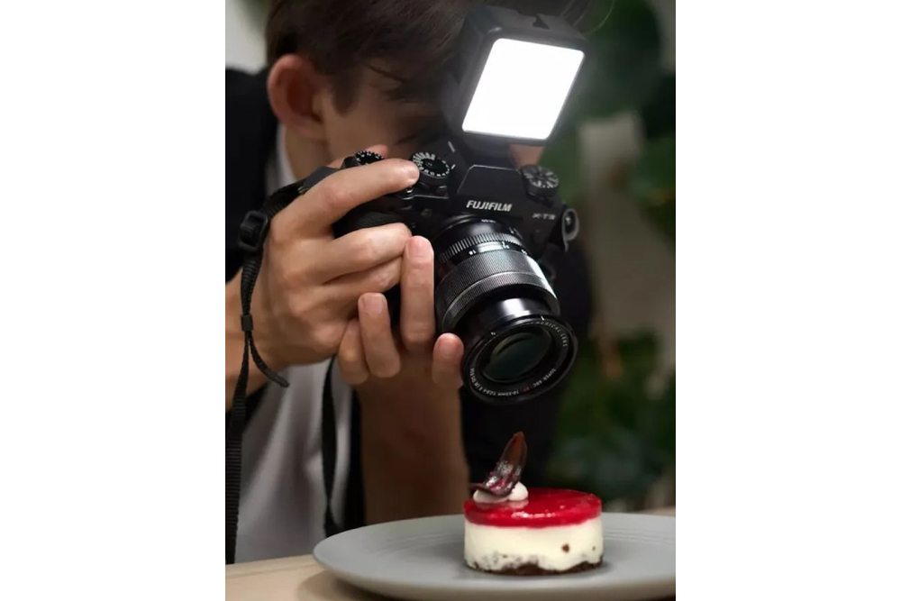 Осветитель светодиодный Raylab RL-LED06-2 5600K 2000mAh