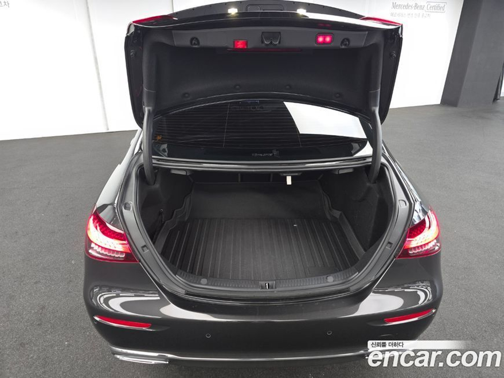 Mercedes-Benz E-Class W213 E250 Exclusive (08.2022)
