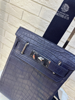 Нагрудная сумка слинг Hermes Kelly (Messenger) из кожи крокодила, тёмно-синия