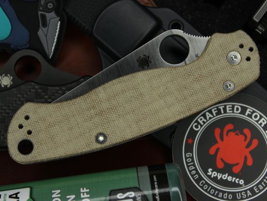 Складной нож Spyderco Paramilitary 2 81MPCW2 CRUWEAR c клинком из стали CPM Cru-Wear, рукоять микарта
