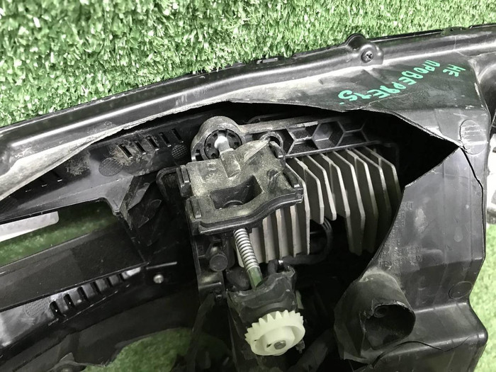 Битая Фара левая Zeekr X (2023-н.в.) LED