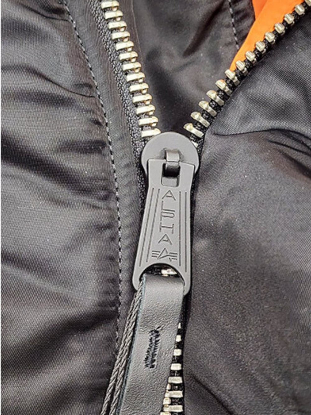 Alpha Slim Fit N-3B (черная - black)