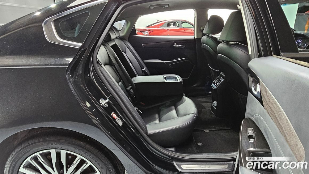 Kia K7 (Cadenza) Premier 3.0 GDI Noblesse (12.2019)