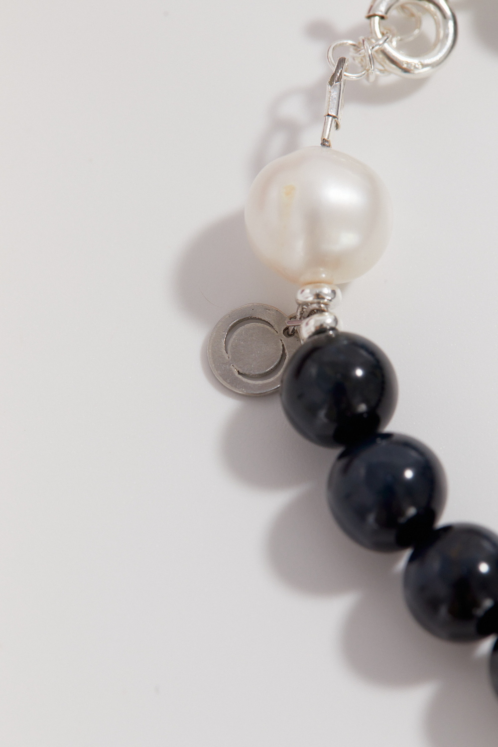 Браслет BIRDS EYE из соколиного глаза