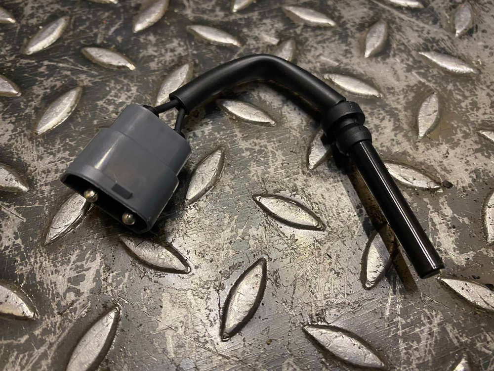 Бачок расширительный 20879330