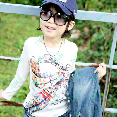 Лонгслив детский с принтом перьев