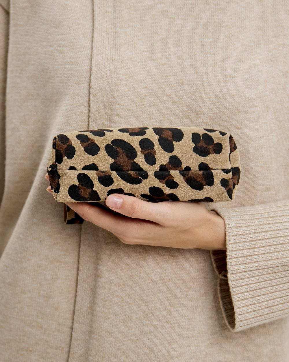 Косметичка 699 15 леопард крупный