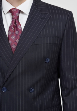 Мужской двубортный костюм в полоску (синий) А34
