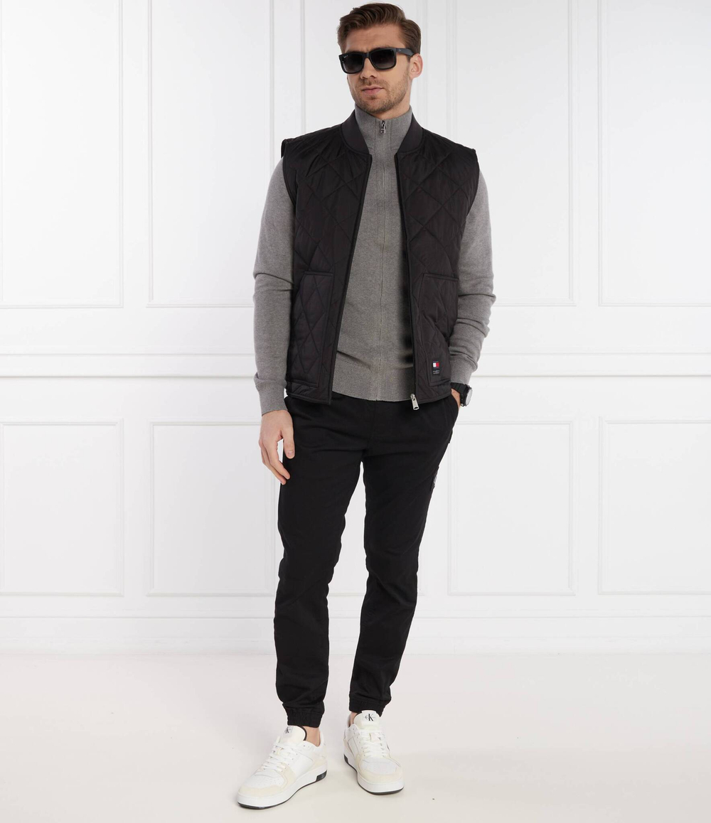 Безрукавка ENTRY Tommy Jeans - черный(DM0DM18704)